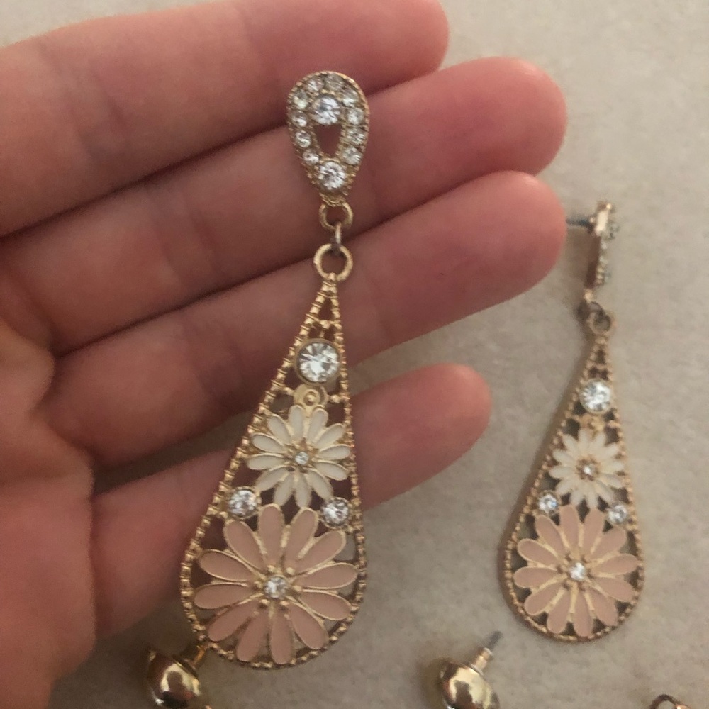 Earring bundle! - Picture 2 of 3